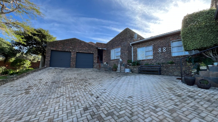 3 Bedroom Property for Sale in Dana Bay Western Cape